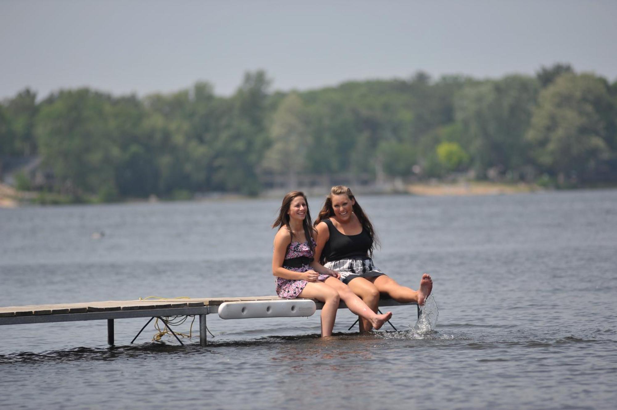 ベイカー サンセット ベイ リゾート Lake Delton エクステリア 写真